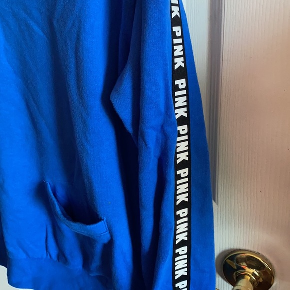 Pink brand sweatshirt - Picture 3 of 6